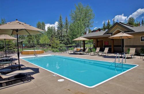 Steamboat Springs House | Pool & Hot Tubs, 2 Living Rooms, City Shuttle, Washer, Dryer