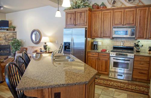 Steamboat Springs House | Pool & Hot Tubs, 2 Living Rooms, City Shuttle, Washer, Dryer