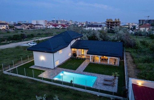 Mamaia-Sat Villa | Pool House Mamaia