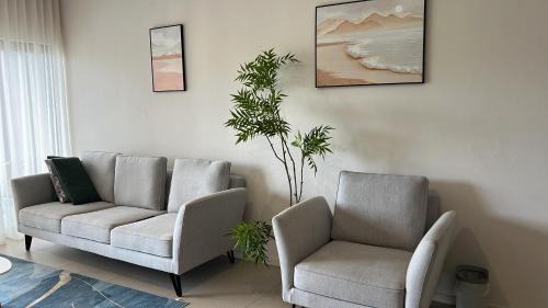 Candos Apartment | Pool & Mountain View Luxury Serviced Apartments at Minissy
