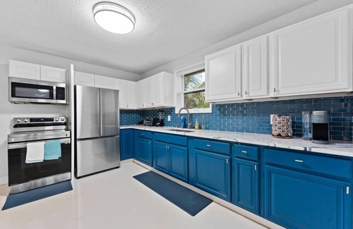Gulfport House | Pool Paradise | Gym, Sauna, Bar