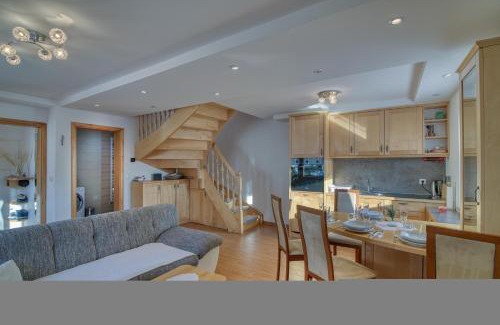 Vransko House | Pool & Wellness Chalet Sunshine - Happy Rentals