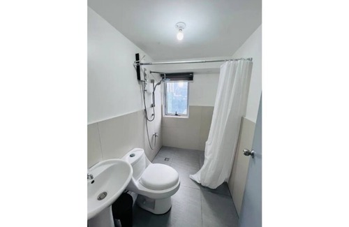 Bonifacio Global City Condo | Pool x City View 2BR Loft | Wifi & Netflix | BGC