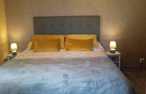 Cezan Bed & Breakfast | Poolside B&B in a renovated farmhouse in the heart of the Gers countryside