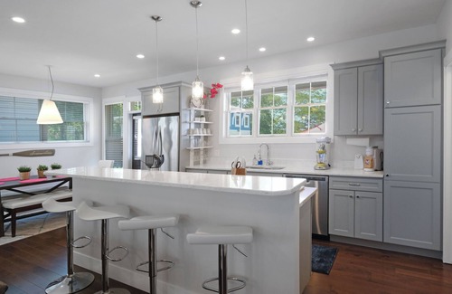 Ottawa House | Poolside Paradise 2 bed,1.5 bath