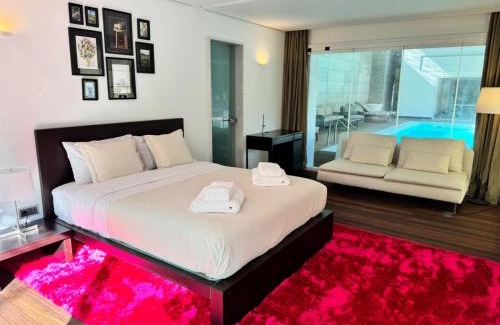 Santarem House | Poolside Suite - Heated Shared Pool-Quinta da BellaVista