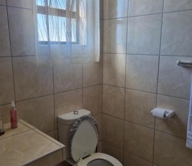 Keetmanshoop Apartment | Pooltjie's Self-catering Overnight