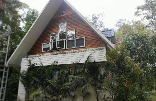 Thrissur House | Poomala Holiday Village