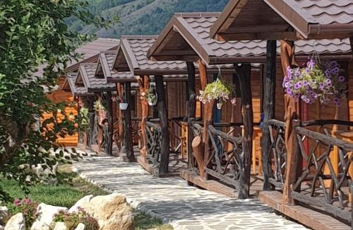 Livezile House | Popas 8 Odăi
