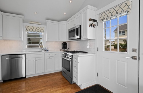 Popponesset House | Popponesset Waterfront - Beachfront Home, 3 bedrooms, 2 baths