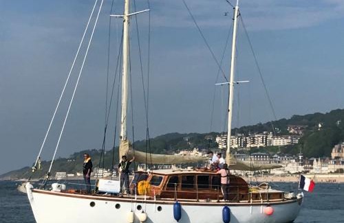Deauville Boat Rental | Port Deauville Yacht vintage