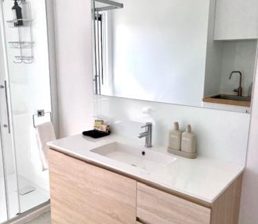 Port Denison House | Port Denison Stays -1Brm
