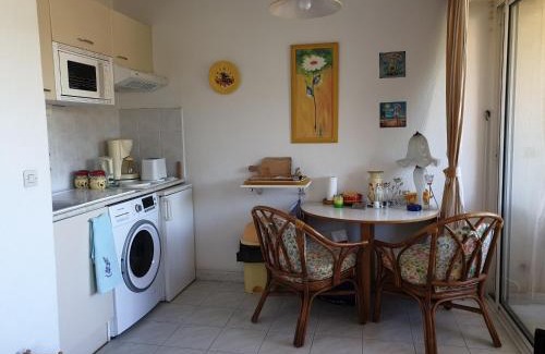 Frejus Port Apartment | PORT FREJUS Studio Cabine 100m des plages 4 Person