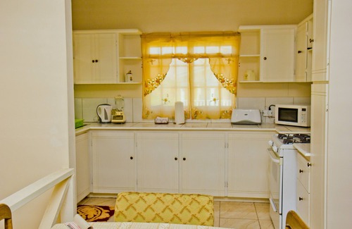 Piarco Apartment | Port of Spain Windy Guest Apartment