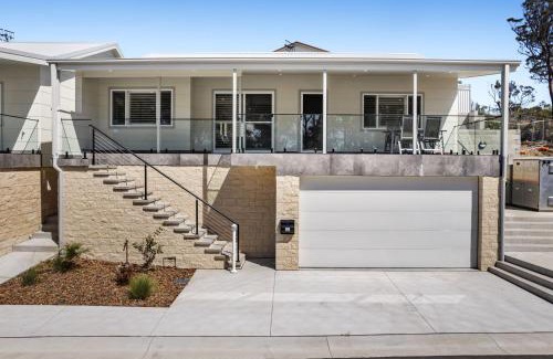 Salamander Bay House | Port Stephens Family Hideaway