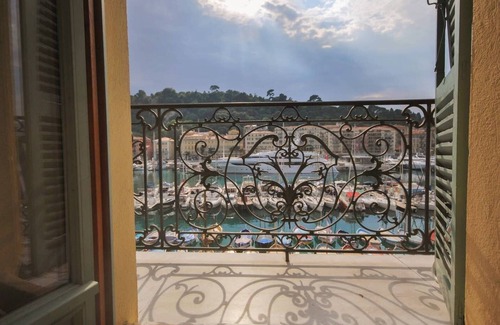Quartier du Port Apartment | Port view & Old City
