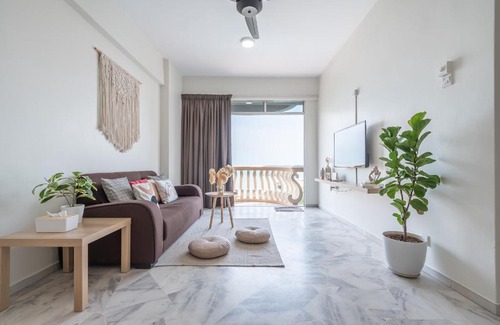 Taman Tanjung Apartment | PortDickson Minimalist Seaview Home 10Pax3BR 1MinToBeach