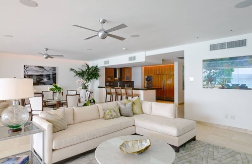 Prospect Apartment | Portico 1 in Saint James