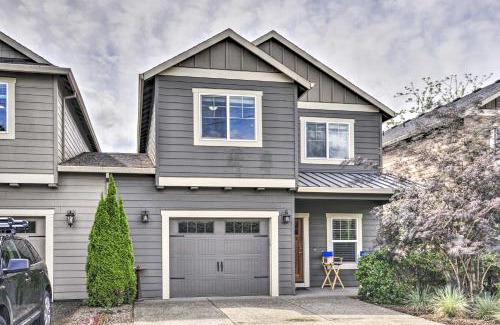 Oak Grove House | Portland Home with Private Hot Tub 9 Mi to Downtown