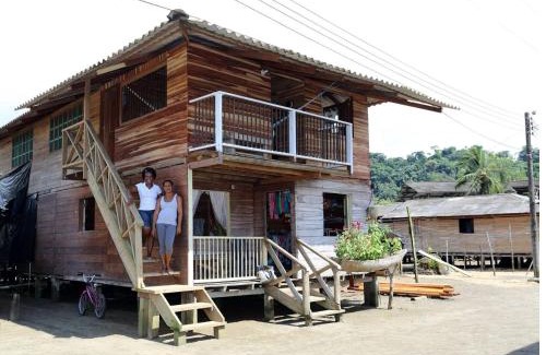 Nuqui House | Posada Jurubirá