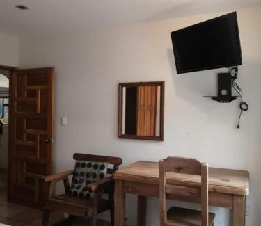 Del Cerrillo Bed & Breakfast | Posada Sancris