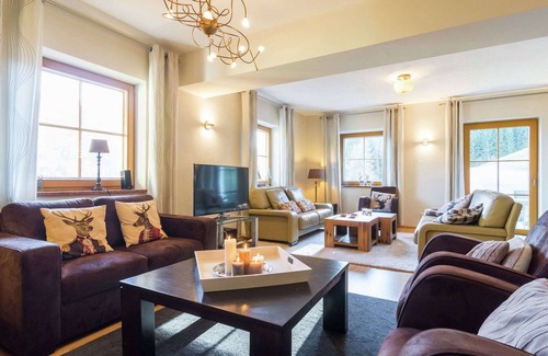 Rennweg am Katschberg Ski Chalet | Posh Villa in Rennweg am Katschberg with Wellness and Bar