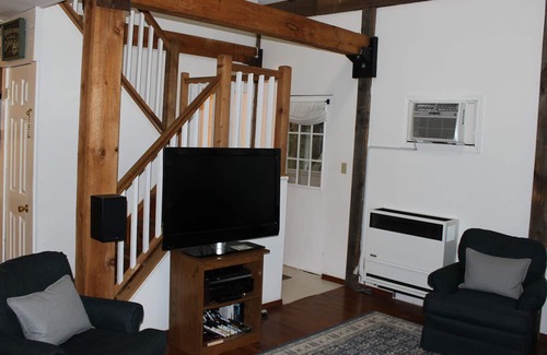 Sweet Valley Cabin | Post & Beam Cabin near Rickett's Glen State Park