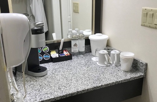 Powell River Hotel | Powell River Town Centre Hotel