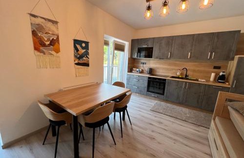 Tuchomerice Apartment | Prague Airport Family Lodging
