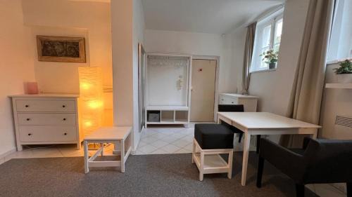 Prague 6 Apartment | Prague Castle Garden Residence