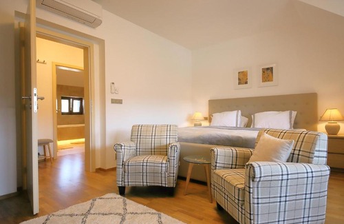 Hostivar Apartment | Prague Expat House