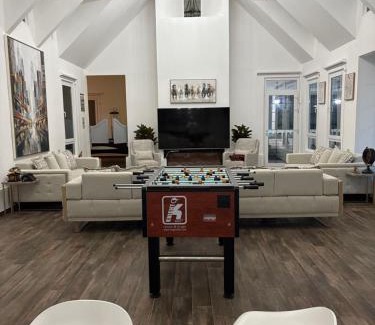 Abu Dhabi Ski Chalet | Prairie