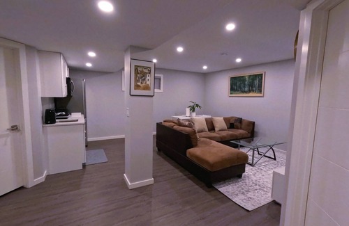 Fort Gary House | Prairie Luxury 2 Bedrooms Home