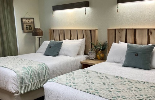 Wa Keeney Hotel | Prairie Rose Inn