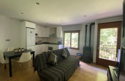 Ribes De Freser Apartment | Precioso apartamento con vistas montaña o rio