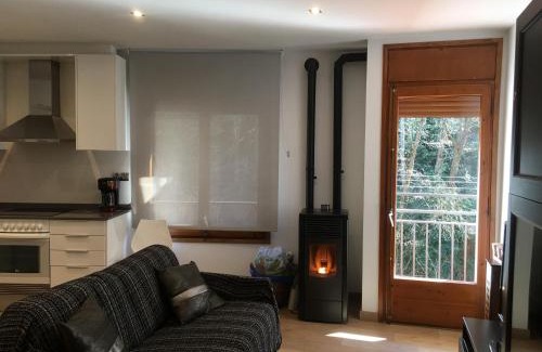 Ribes De Freser Apartment | Precioso apartamento con vistas montaña o rio