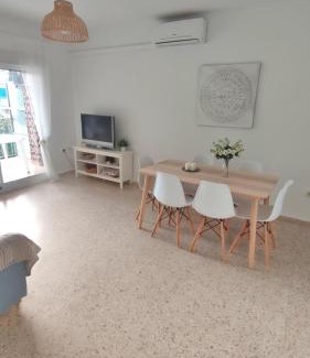 Plaza De La Costera Apartment | Precioso apartamento en la playa de Bellreguard