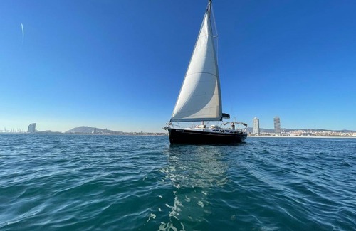 Badalona Boat Rental | Precioso velero en Badalona de 3 camarotes