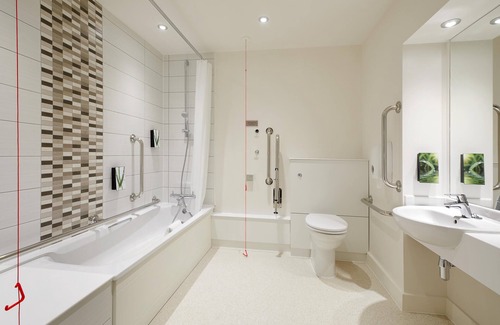 Horsham Hotel | Premier Inn Horsham Town Centre
