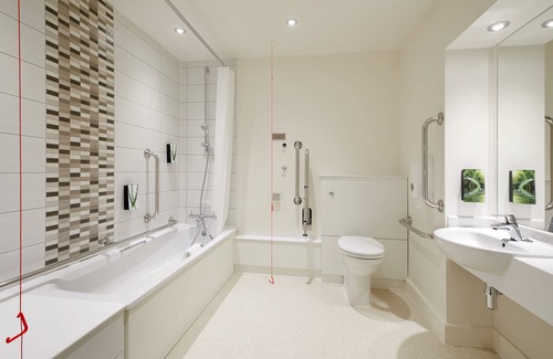 Trotterscliffe Hotel | Premier Inn Maidstone/Sevenoaks