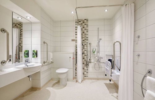 Burghfield Hotel | Premier Inn Reading - Grazeley Green
