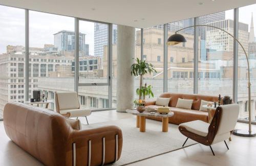 Downtown Chicago Apartment | Premier Penthouses and Apartment with Captivating Views of Millennium Park