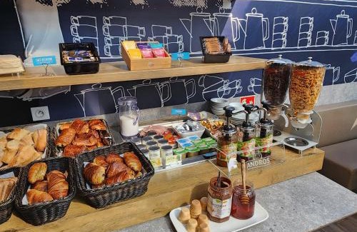 Dardilly Hotel | Premiere Classe Lyon Nord Dardilly