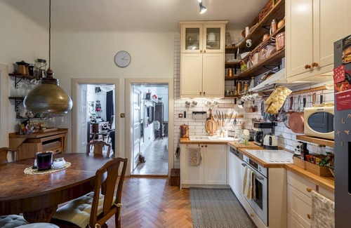 Prague 3 Apartment | Premium 3 Bed 3 Bath & Lounge Apartment