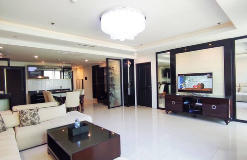 Surabaya Apartment | Premium and Restful 3BR in City Center at Kondominium Regensi Apartment