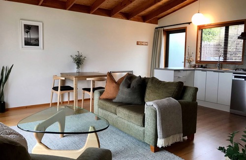 Parapara Villa | Premium Beachfront Villa- Adrift in Golden Bay (adults only)