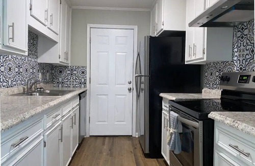 Texas City House | Premium Modern 2 Bed House. Best location Fishing, Galveston, Kemah