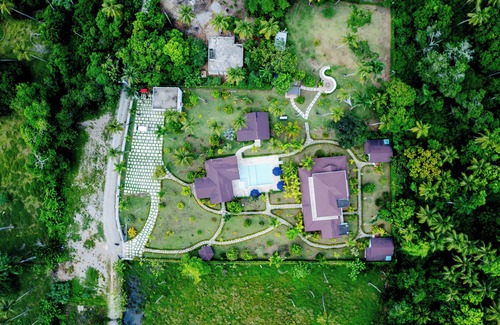 Sanchez Apartment | Premium suite in a villa with garden and pooln
