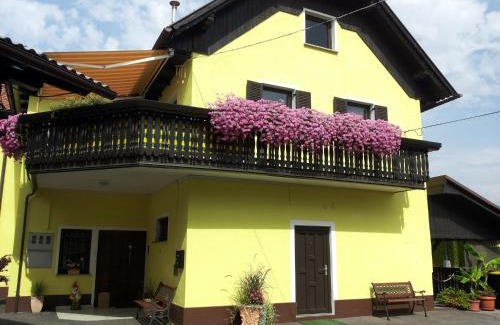 Praprotna Polica House | Prenočišča Kralj