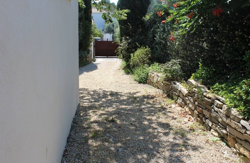 Assas Villa | Pres Montpellier Grande Bastide of character, southern spirit